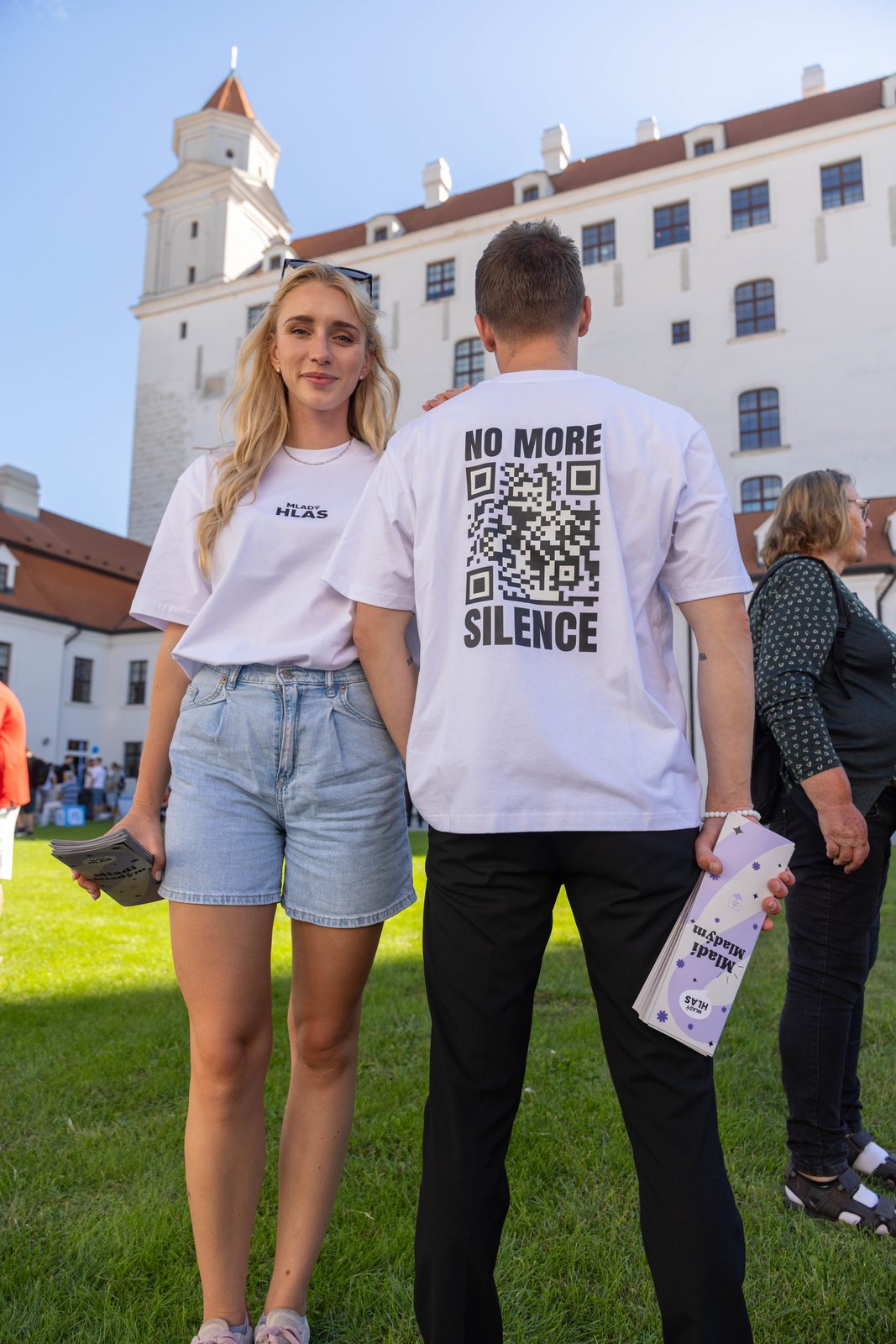 Mladý HLAS – kampaň pred Bratislavským hradom